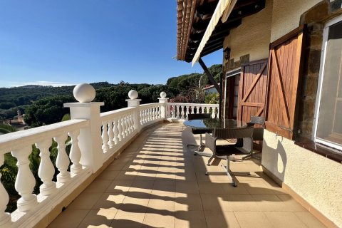 Сasa de 5 dormitorios en venta en Sant Antoni de Calonge, Gerona, Cataluña, Spain № 1383 - foto 15