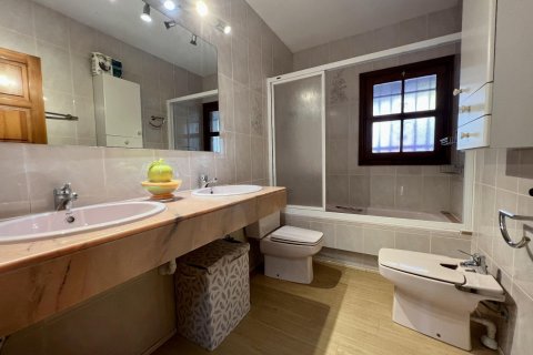 Сasa de 5 dormitorios en venta en Sant Antoni de Calonge, Gerona, Cataluña, Spain № 1383 - foto 23