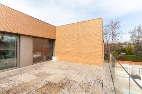 Сasa de 5 dormitorios en venta en Sant Cugat del Vallès, Barcelona, Cataluña, Spain № 1456 - foto 29