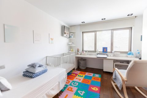 Сasa de 5 dormitorios en venta en Sant Cugat del Vallès, Barcelona, Cataluña, Spain № 1456 - foto 24