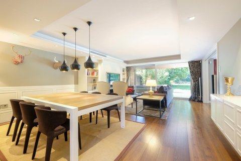 Сasa de 6 dormitorios en venta en Sant Cugat del Vallès, Barcelona, Cataluña, Spain № 1454 - foto 2