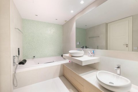 Сasa de 6 dormitorios en venta en Sant Cugat del Vallès, Barcelona, Cataluña, Spain № 1454 - foto 29