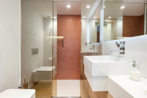 Сasa de 6 dormitorios en venta en Sant Cugat del Vallès, Barcelona, Cataluña, Spain № 1454 - foto 16