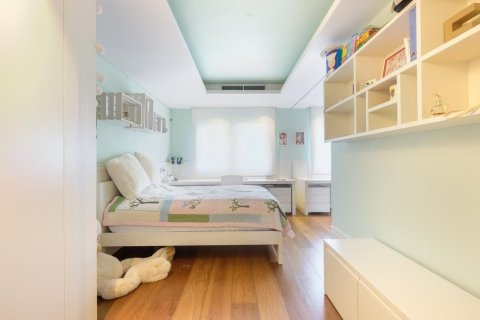Сasa de 6 dormitorios en venta en Sant Cugat del Vallès, Barcelona, Cataluña, Spain № 1454 - foto 28