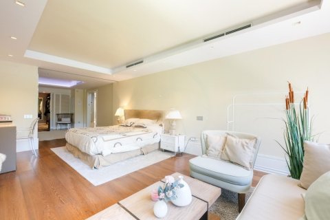 Сasa de 6 dormitorios en venta en Sant Cugat del Vallès, Barcelona, Cataluña, Spain № 1454 - foto 20
