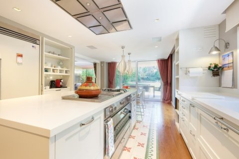 Сasa de 6 dormitorios en venta en Sant Cugat del Vallès, Barcelona, Cataluña, Spain № 1454 - foto 6