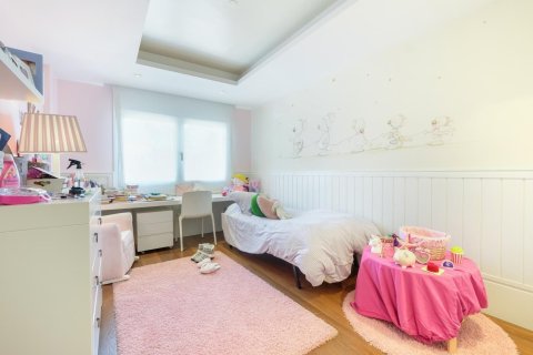 Сasa de 6 dormitorios en venta en Sant Cugat del Vallès, Barcelona, Cataluña, Spain № 1454 - foto 30
