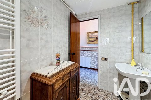 Apartamento de 4 dormitorios en venta en Vilanova i la Geltrú, Barcelona, Cataluña, Spain № 7400 - foto 18
