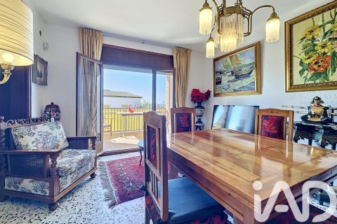 Apartamento de 4 dormitorios en venta en Vilanova i la Geltrú, Barcelona, Cataluña, Spain № 7400 - foto 22