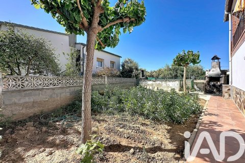 Apartamento de 4 dormitorios en venta en Vilanova i la Geltrú, Barcelona, Cataluña, Spain № 7400 - foto 28