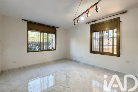 Apartamento de 4 dormitorios en venta en Vilanova i la Geltrú, Barcelona, Cataluña, Spain № 7400 - foto 19