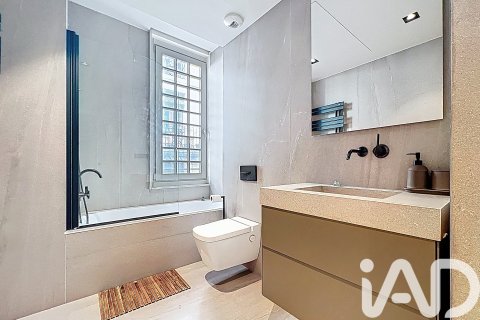2 bedrooms apartment for sale in Barcelona, Catalonia, Spain № 7402 - photo 20