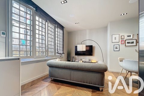 2 bedrooms apartment for sale in Barcelona, Catalonia, Spain № 7402 - photo 23