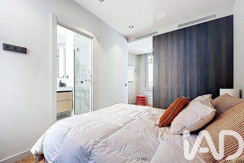 2 bedrooms apartment for sale in Barcelona, Catalonia, Spain № 7402 - photo 12