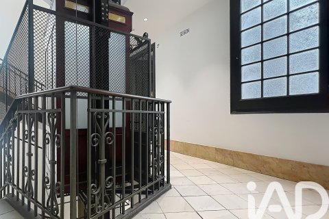 2 bedrooms apartment for sale in Barcelona, Catalonia, Spain № 7402 - photo 5