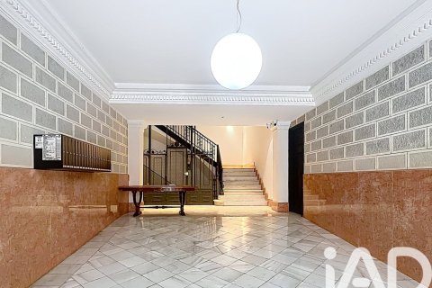 2 bedrooms apartment for sale in Barcelona, Catalonia, Spain № 7402 - photo 3