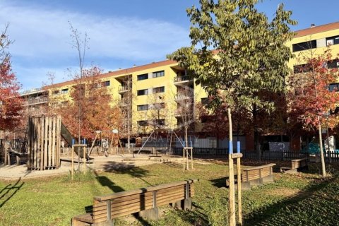 Apartamento de 3 dormitorios en venta en Girona, Gerona, Cataluña, Spain № 3101 - foto 13