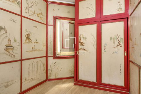 4 bedrooms apartment for sale in Barcelona, Catalonia, Spain № 7135 - photo 4
