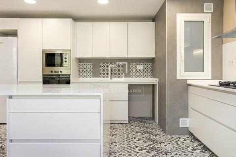 4 bedrooms apartment for sale in Barcelona, Catalonia, Spain № 7135 - photo 16