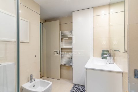 Купить квартиру в Барселона, Испания с 2 спальни, 82м², № 7134 - фото 9