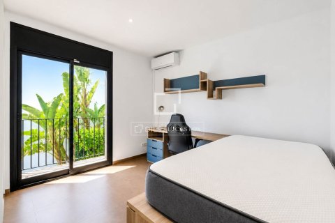 4 bedrooms villa for sale in Sitges, Barcelona, Catalonia, Spain № 7133 - photo 6