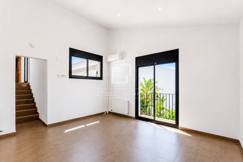 4 bedrooms villa for sale in Sitges, Barcelona, Catalonia, Spain № 7133 - photo 10