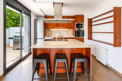4 bedrooms villa for sale in Sitges, Barcelona, Catalonia, Spain № 7133 - photo 2