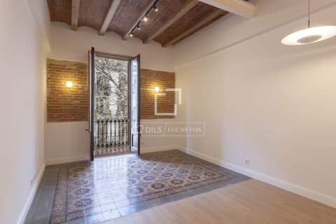 Apartamento de 2 dormitorios en venta en Barcelona, Cataluña, Spain № 7137