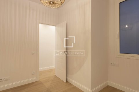 Купить квартиру в Барселона, Испания с 2 спальни, 84м², № 7137 - фото 5