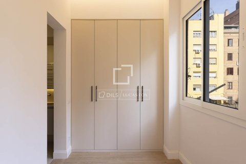 Купить квартиру в Барселона, Испания с 2 спальни, 84м², № 7137 - фото 16