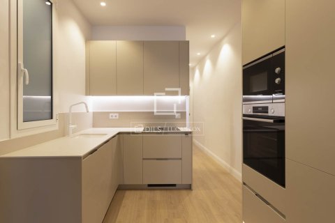 Купить квартиру в Барселона, Испания с 2 спальни, 84м², № 7137 - фото 24