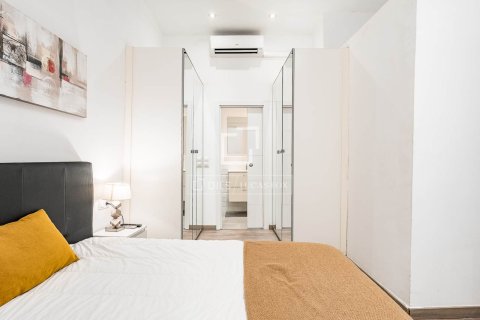 Купить квартиру в Барселона, Испания с 2 спальни, 77м², № 7136 - фото 3