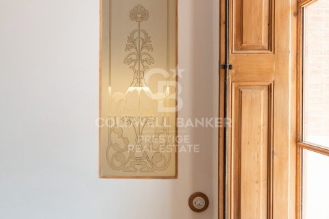 Apartamento de 3 dormitorios en venta en Barcelona, Cataluña, Spain № 5433 - foto 29