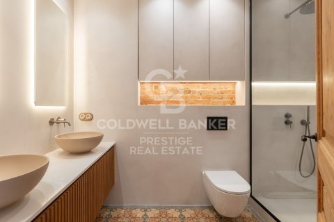 Apartamento de 3 dormitorios en venta en Barcelona, Cataluña, Spain № 5433 - foto 23