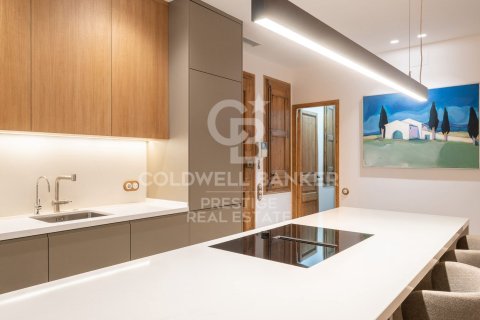 Apartamento de 3 dormitorios en venta en Barcelona, Cataluña, Spain № 5433 - foto 14