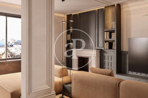 Ático de 4 dormitorios en venta en Barcelona, Cataluña, Spain № 2437 - foto 6