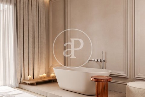Ático de 4 dormitorios en venta en Barcelona, Cataluña, Spain № 2437 - foto 22