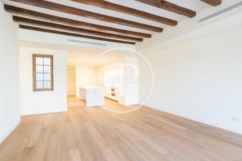 Ático de 2 dormitorios en venta en Eixample, Barcelona, Cataluña, Spain № 2436 - foto 9
