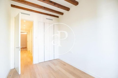 Ático de 2 dormitorios en venta en Eixample, Barcelona, Cataluña, Spain № 2436 - foto 13