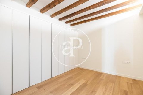 Ático de 2 dormitorios en venta en Eixample, Barcelona, Cataluña, Spain № 2436 - foto 10