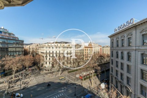 Купить квартиру в Эшампле, Испания с 5 спален, 246м², № 2442 - фото 5