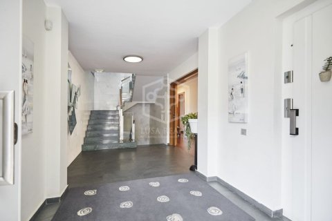 Villa de 6 dormitorios en venta en Castelldefels, Barcelona, Cataluña, Spain № 926 - foto 8