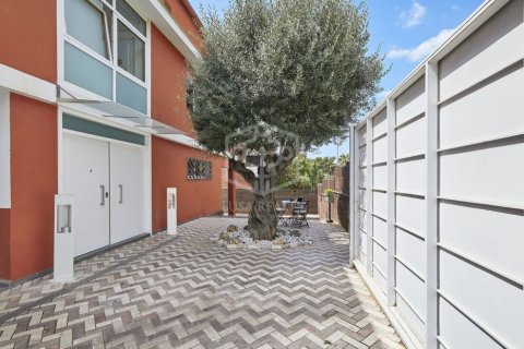 Villa de 6 dormitorios en venta en Castelldefels, Barcelona, Cataluña, Spain № 926 - foto 7