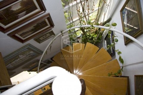 Villa de 6 dormitorios en venta en Cabrils, Barcelona, Cataluña, Spain № 924 - foto 2