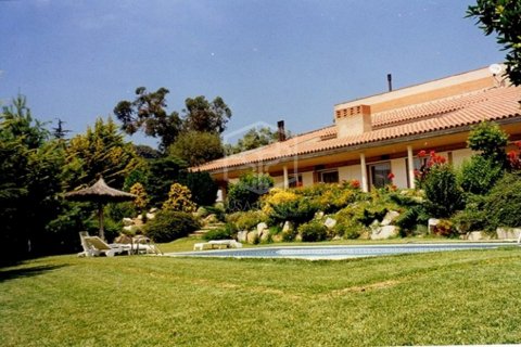 Villa de 6 dormitorios en venta en Cabrils, Barcelona, Cataluña, Spain № 924