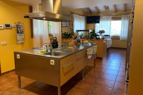 Villa de 3 dormitorios en venta en Sant Andreu de Llavaneres, Barcelona, Cataluña, Spain № 925 - foto 19