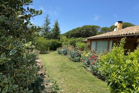 Villa de 3 dormitorios en venta en Sant Andreu de Llavaneres, Barcelona, Cataluña, Spain № 925 - foto 2