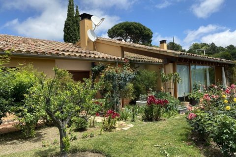 Villa de 3 dormitorios en venta en Sant Andreu de Llavaneres, Barcelona, Cataluña, Spain № 925 - foto 5
