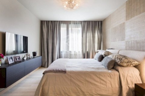 Apartamento de 4 dormitorios en venta en Barcelona, Cataluña, Spain № 922 - foto 7