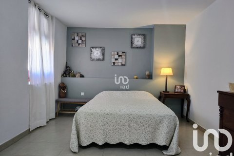Villa de 3 dormitorios en venta en Canet de Mar, Barcelona, Cataluña, Spain № 4882 - foto 22